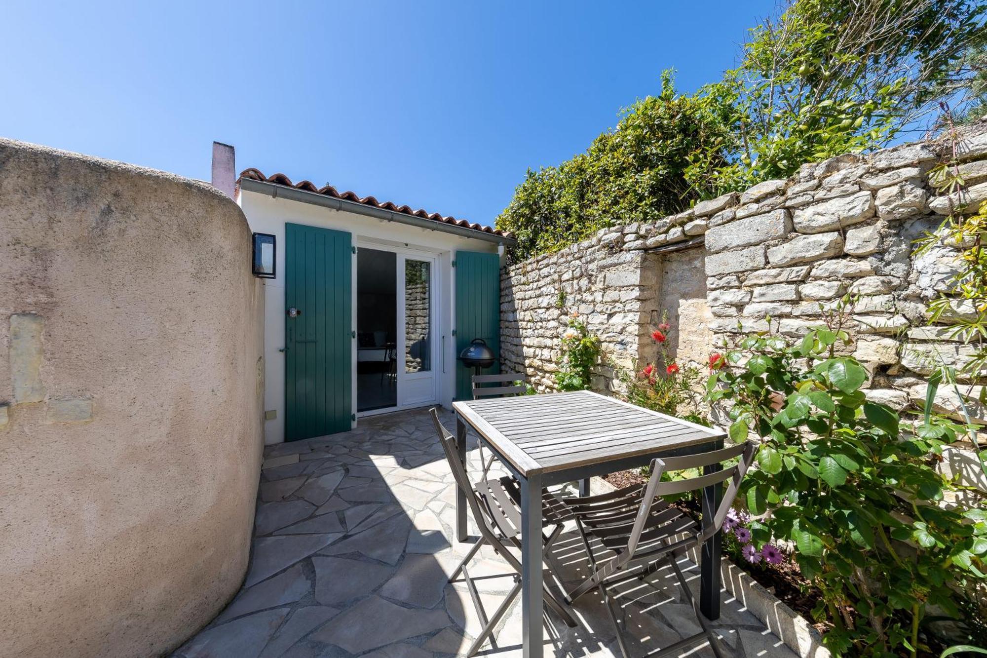 Le Clos Des Sternes La Flotte Kültér fotó